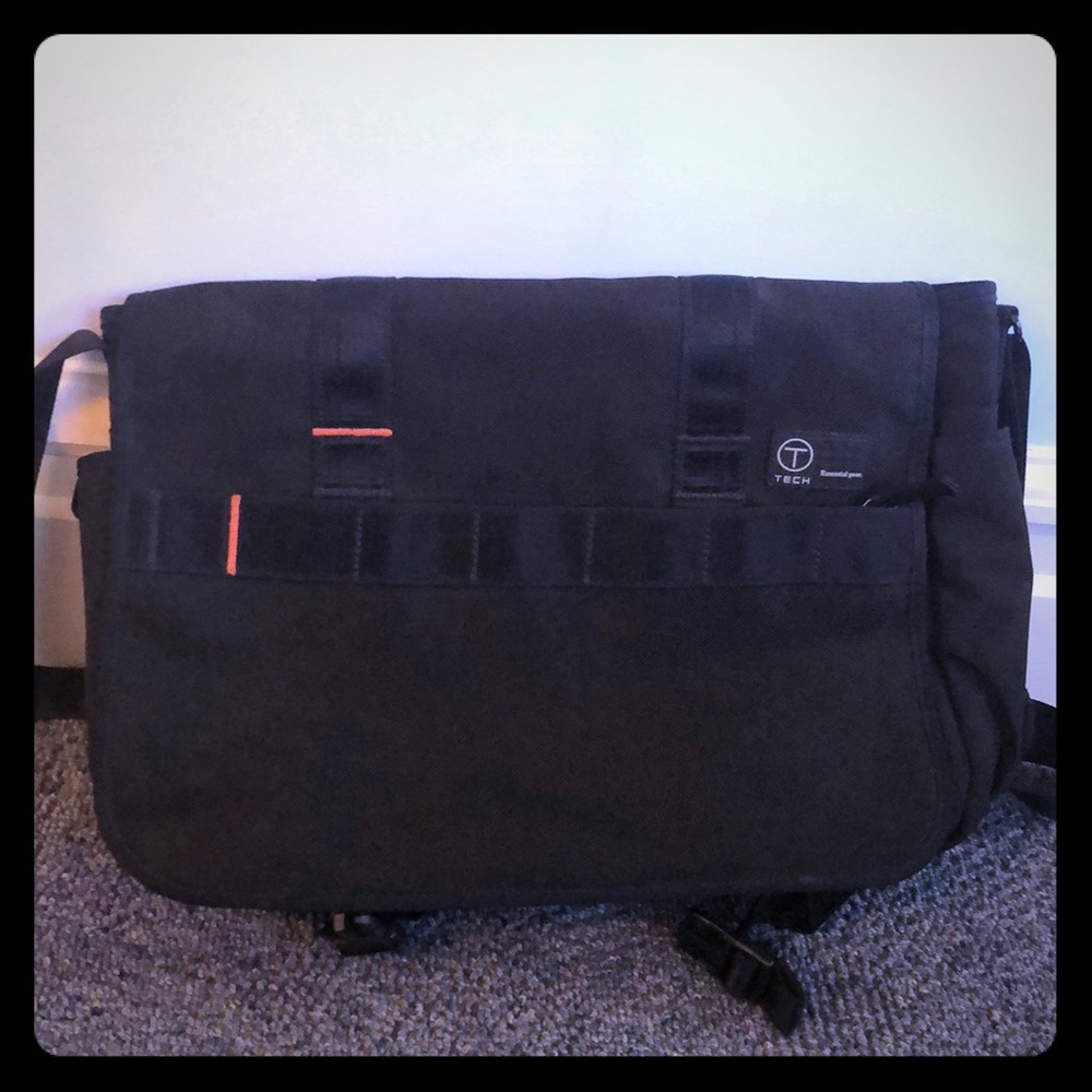 Tumor T-Tech Messenger Bag